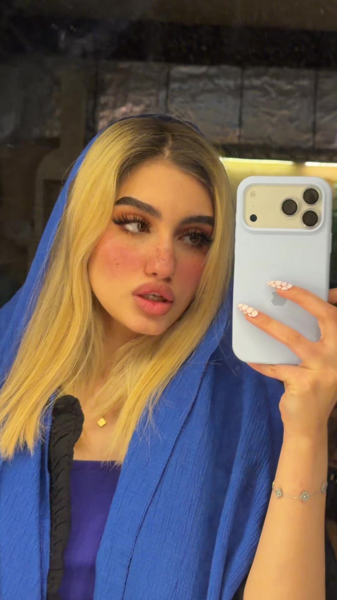 @elenahmadi1
