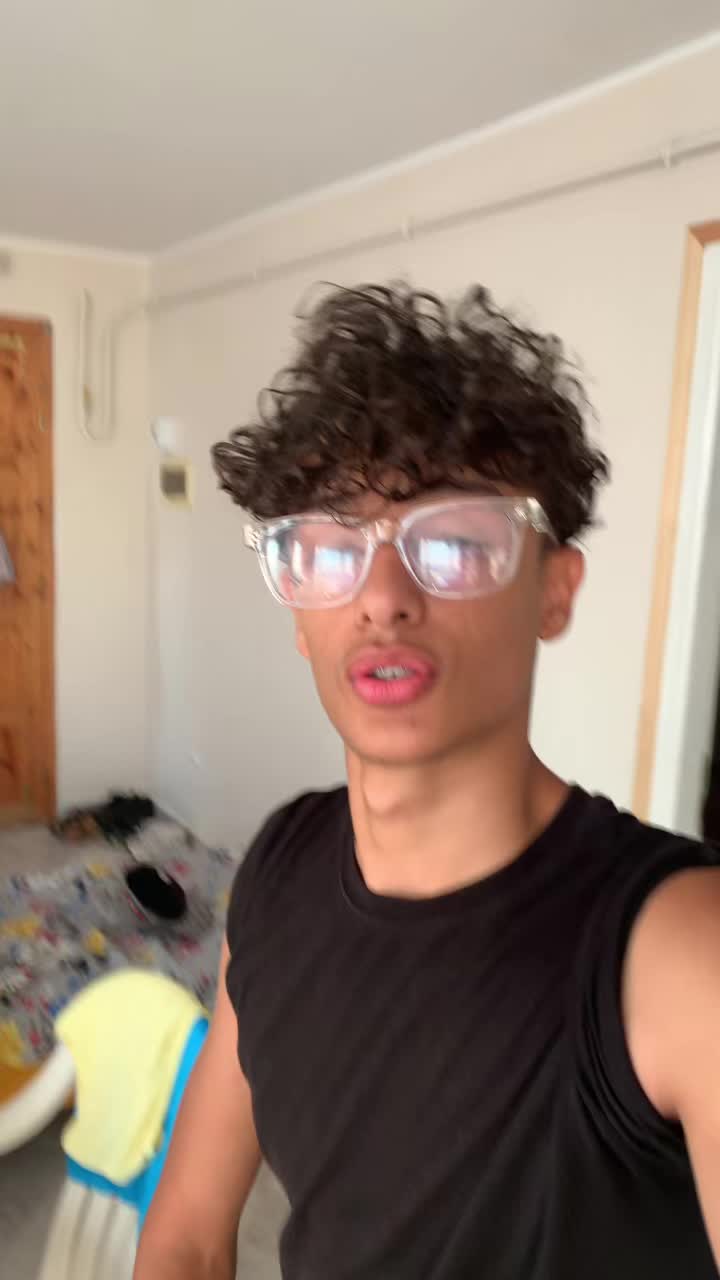 @🤠