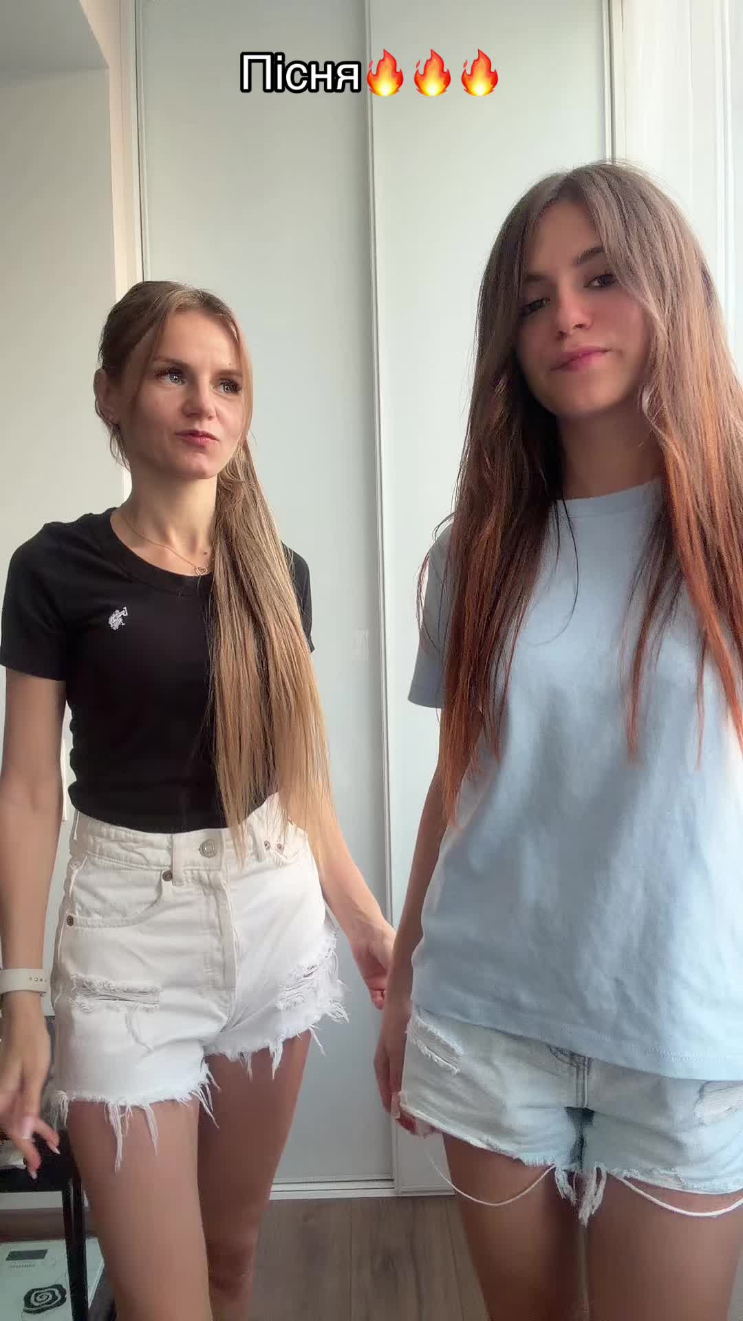 @Oksi_111