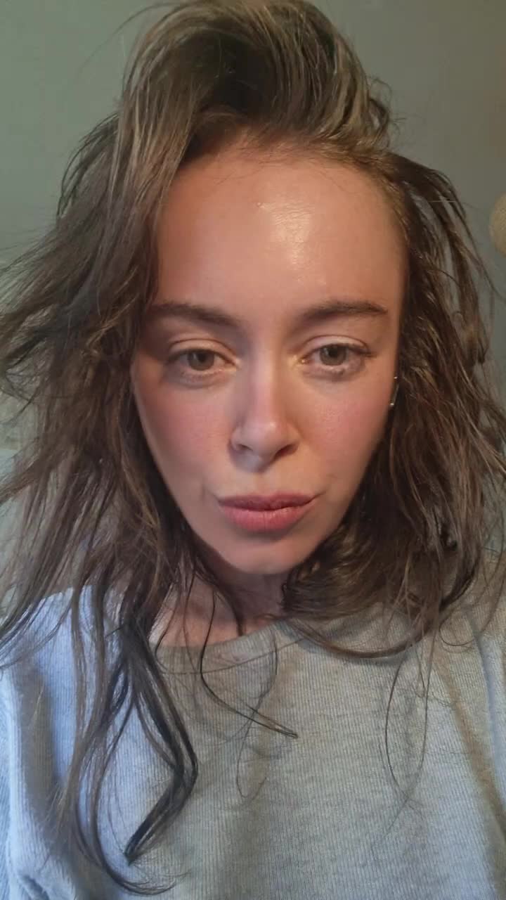 @lollyybmnqh