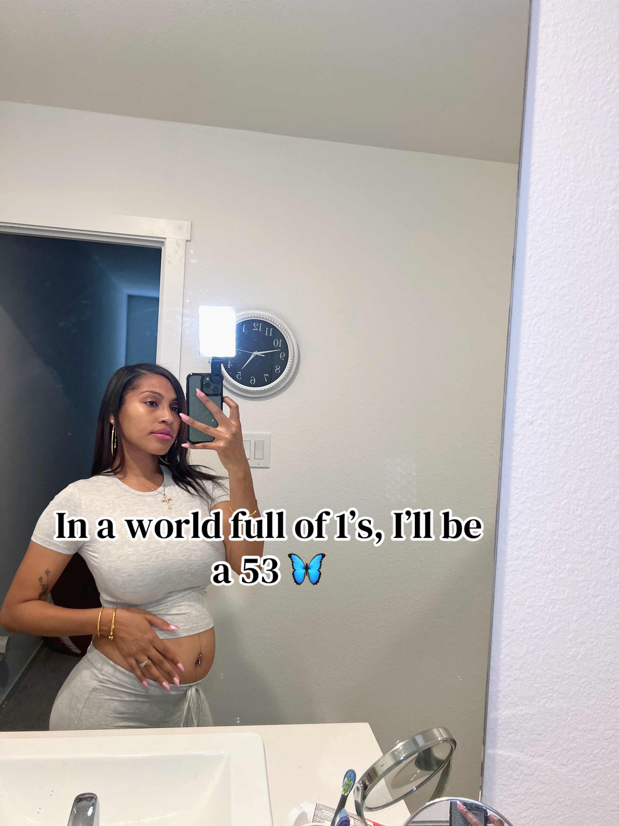 @Brittani Nicole 🦋 Wife. Mom.