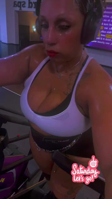 @Queenin4Fitness