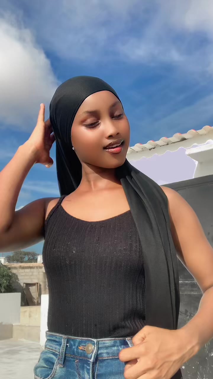 @Halima bobo33