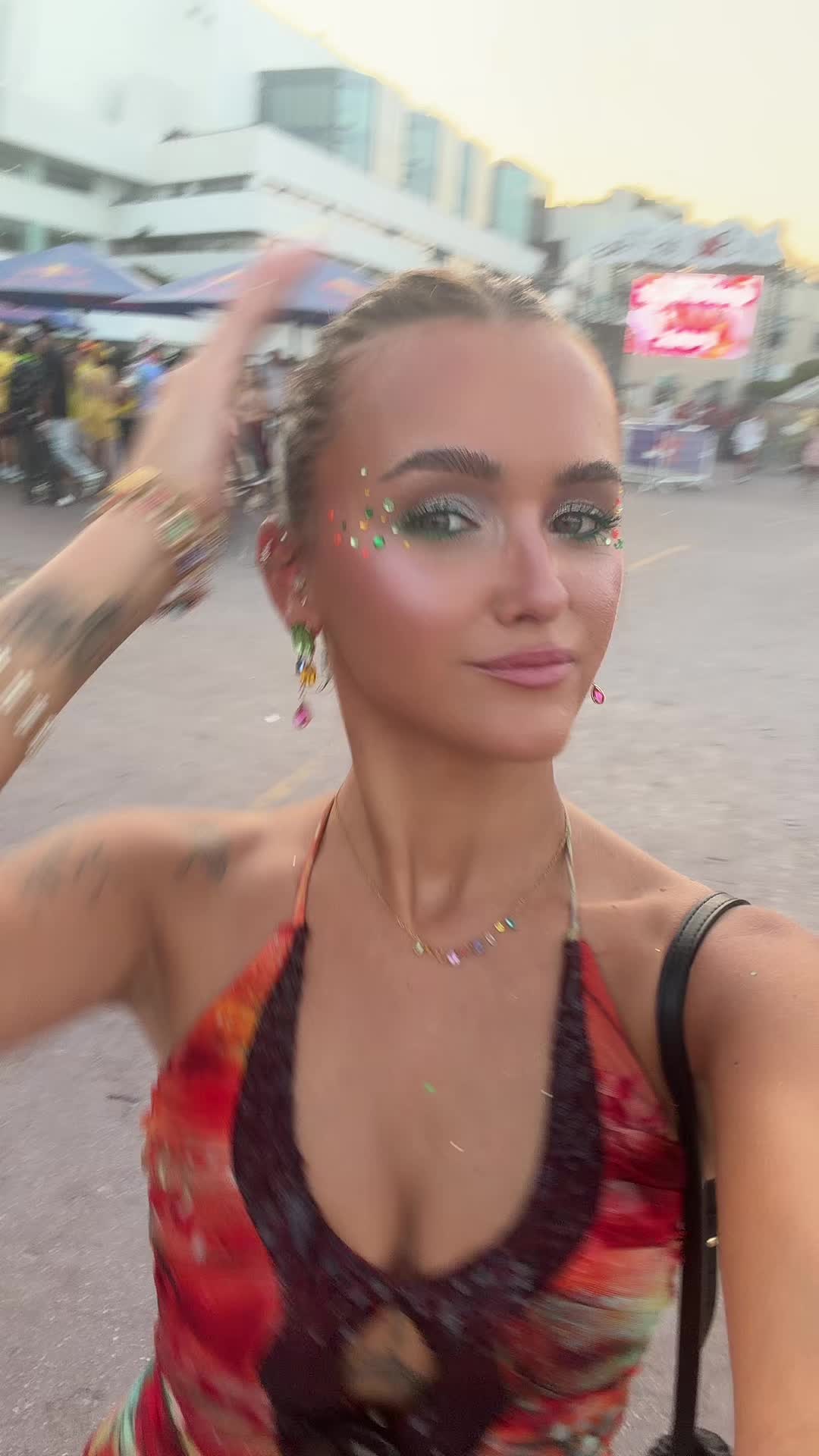 @𝑬𝒎𝒊𝒆🌞🫦🕺🏻💅🏼