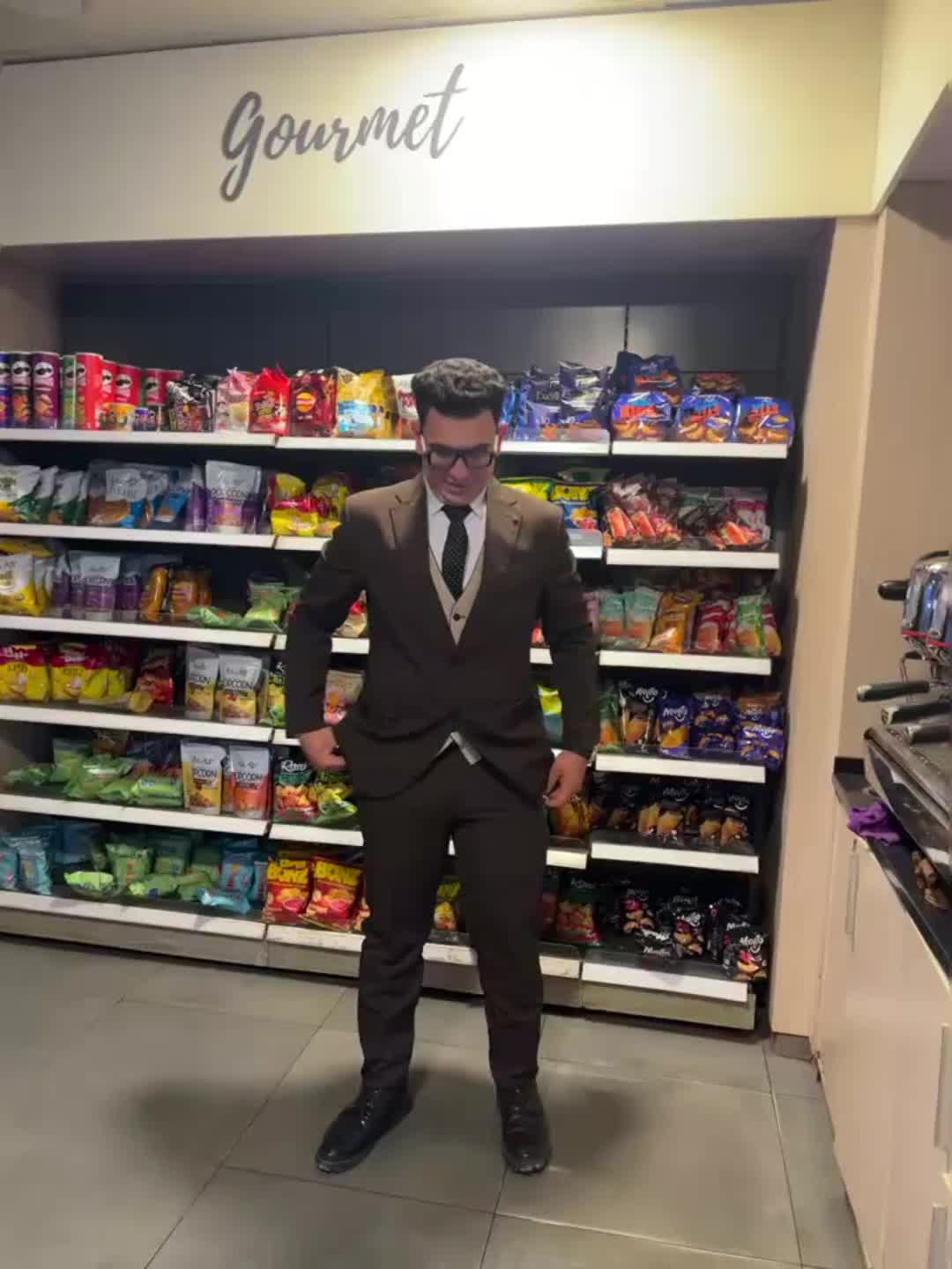 @🥷𝑬𝑳𝒍𝒐𝒍