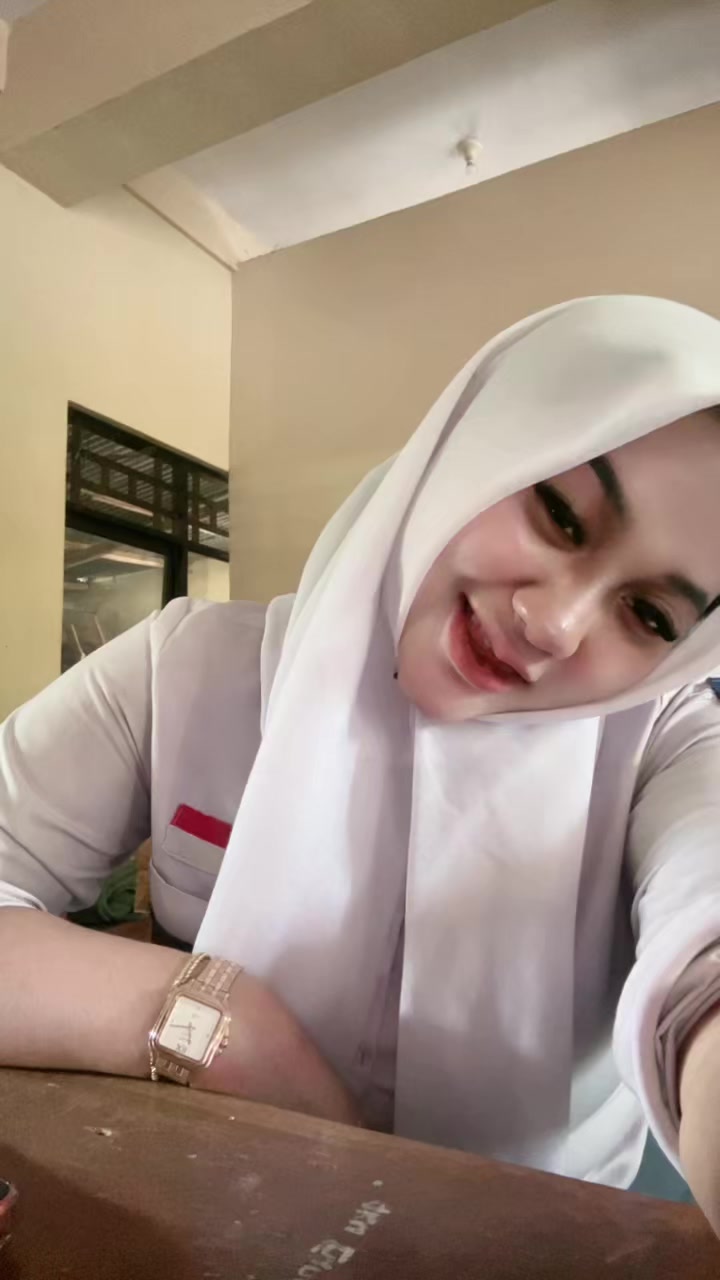@inisintottyy