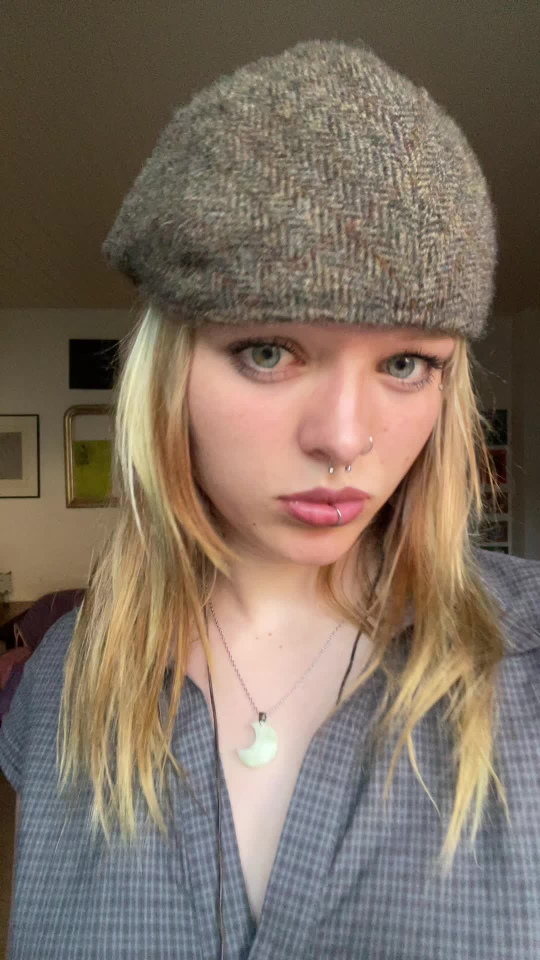 @Laurinesspamacc