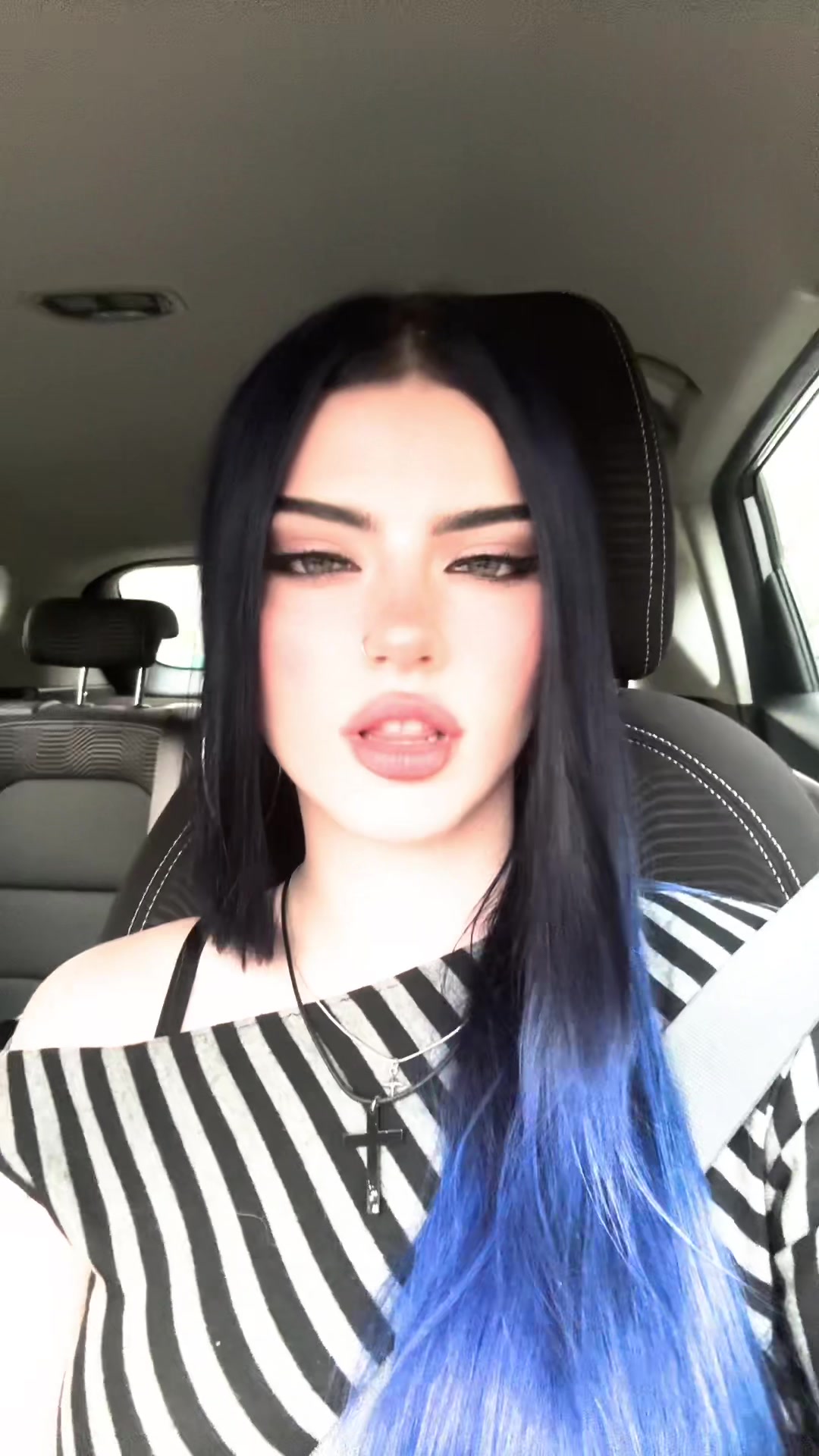 @🔒