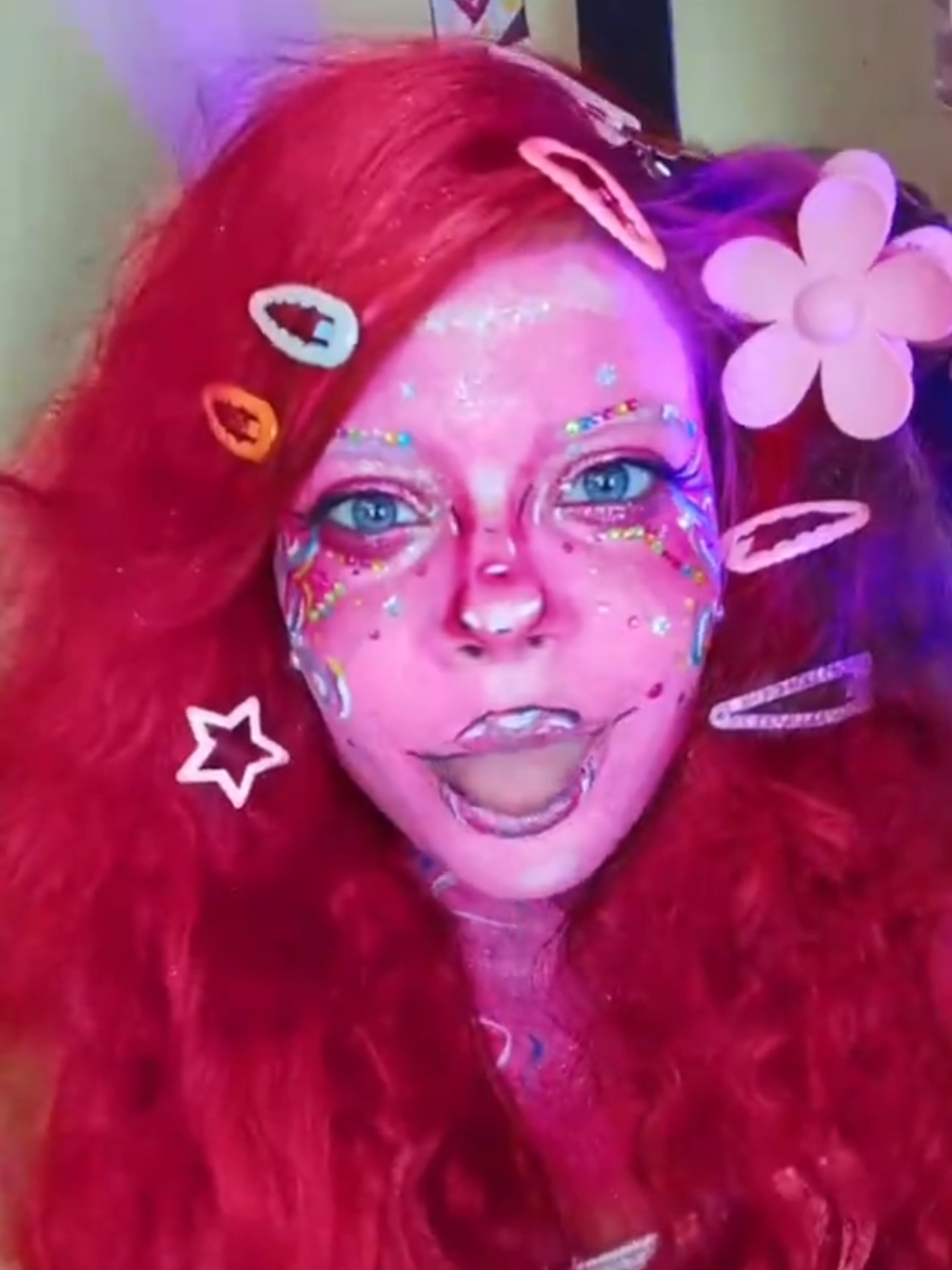 @𝑨𝒓𝒂𝒏𝒊 𝑯𝒚𝒕𝒕