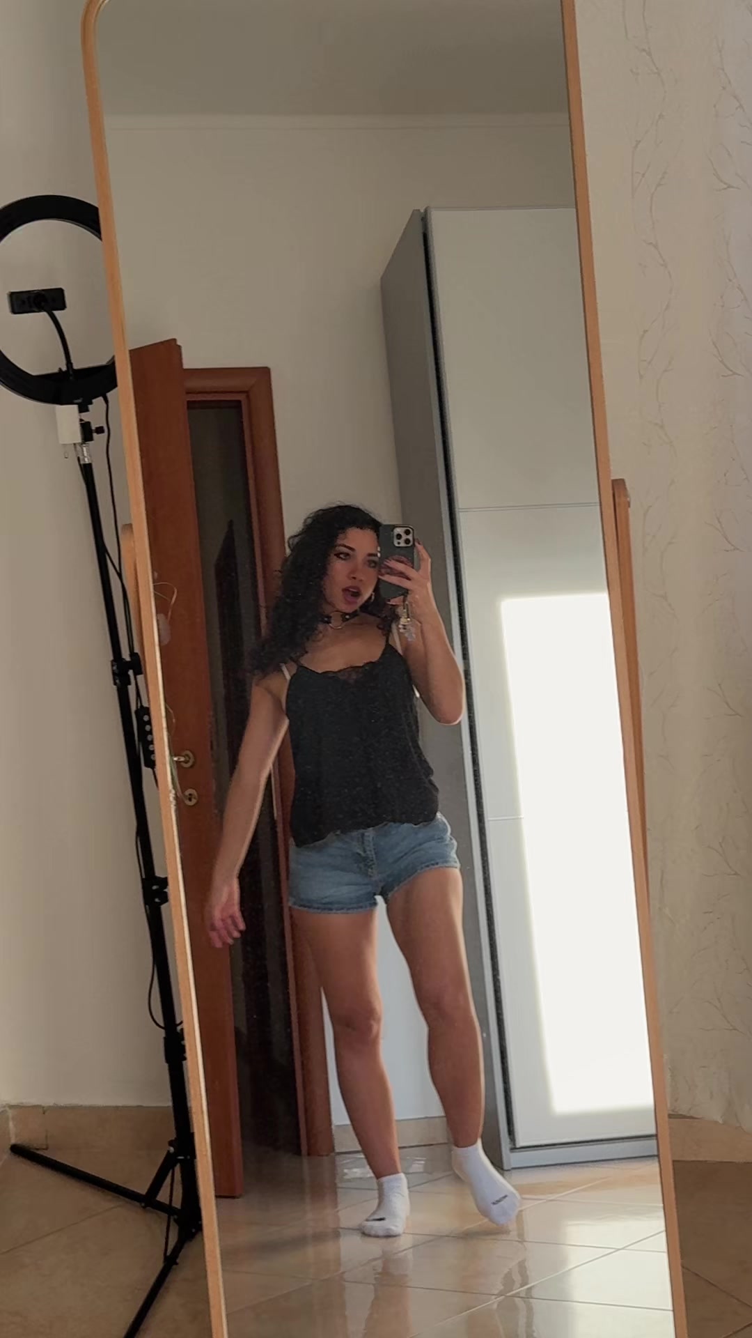 @Holmes_Sara