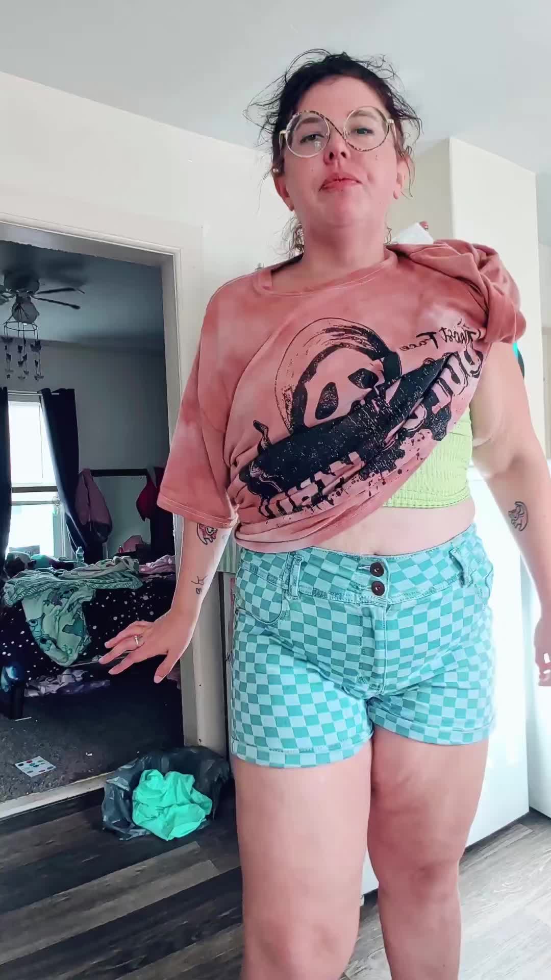 @Chellyissomewhere710