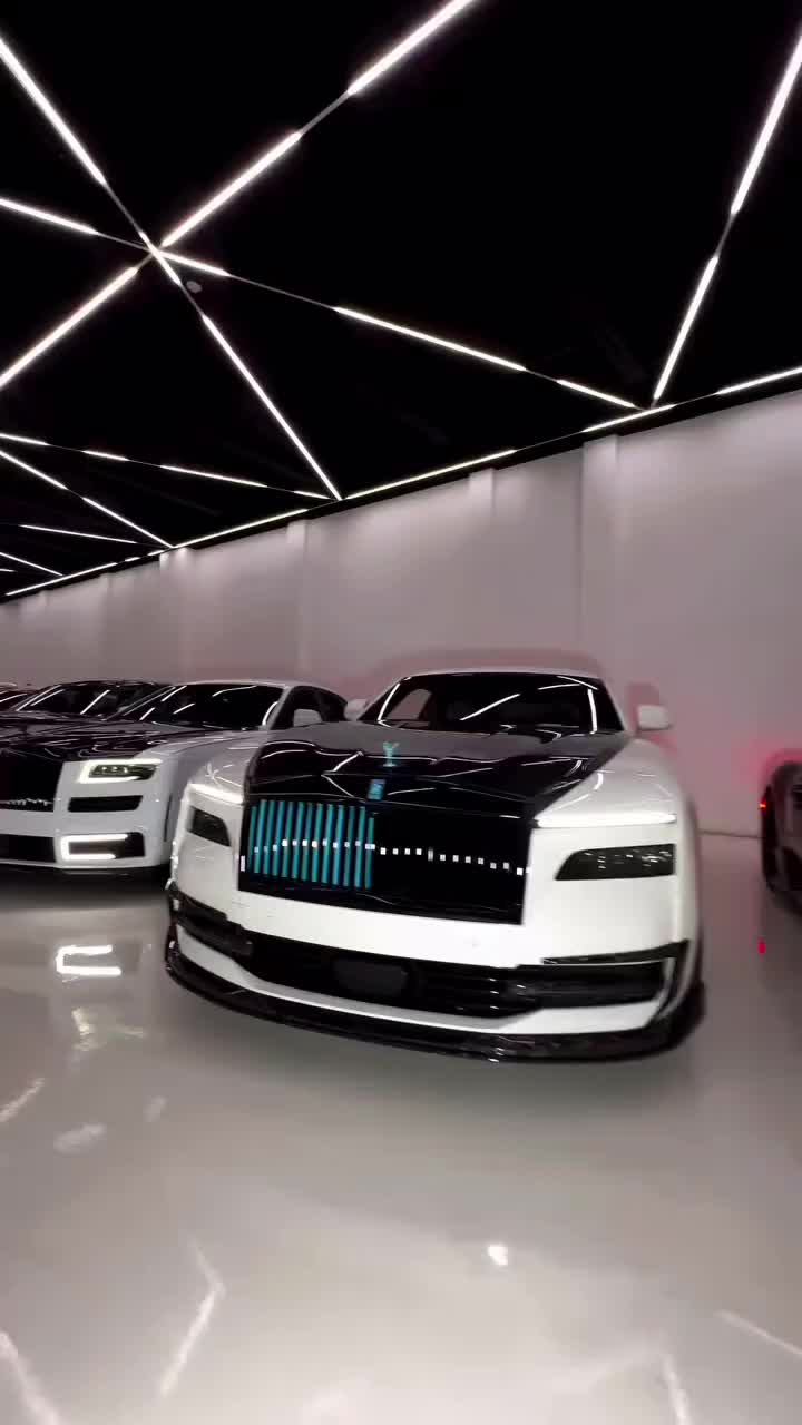 @Elite Supercars
