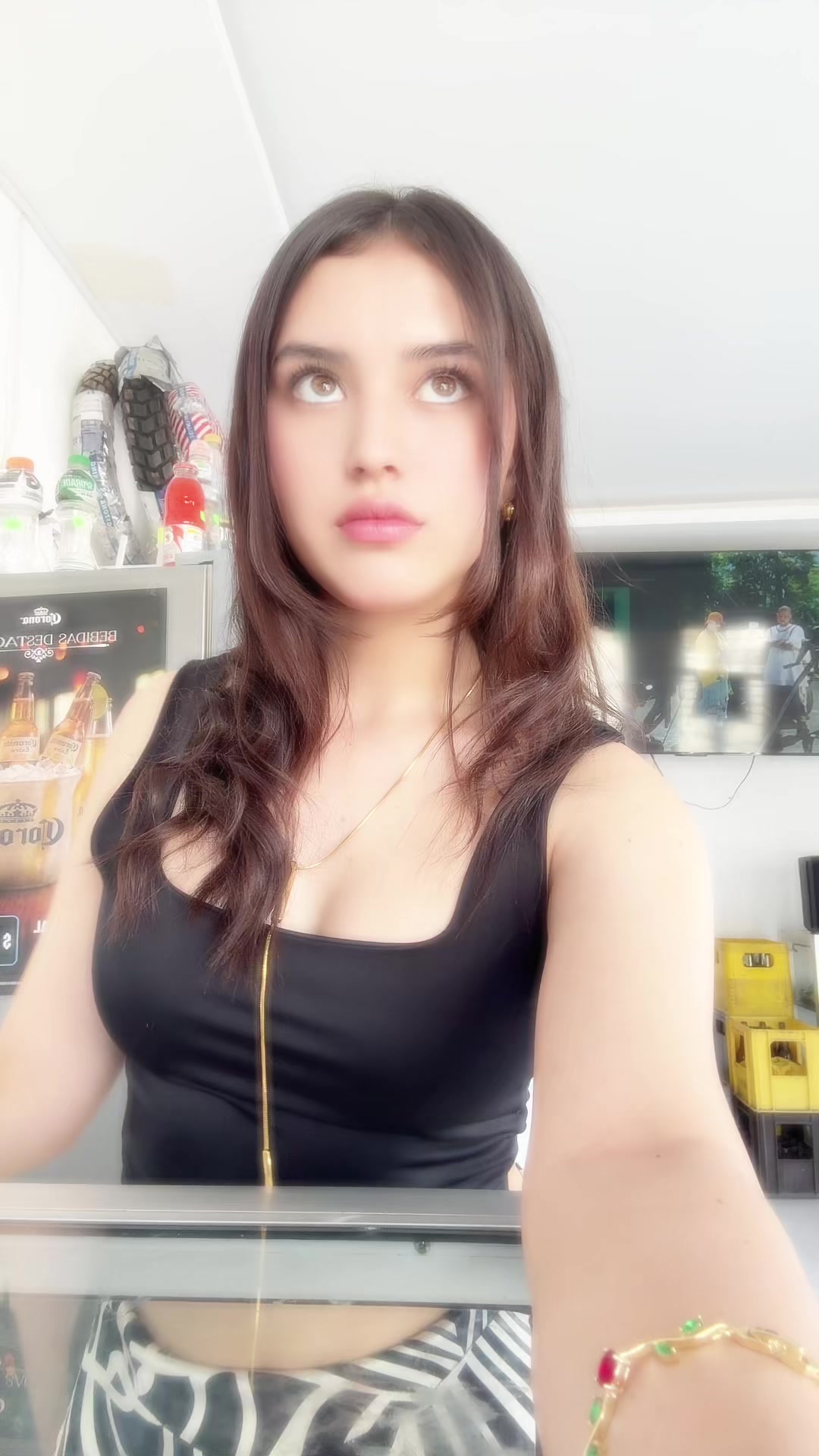 @𝐀𝐧𝐚𝐡𝐢 𝐋𝐚𝐥𝐚𝐧𝐠𝐮𝐢🐰