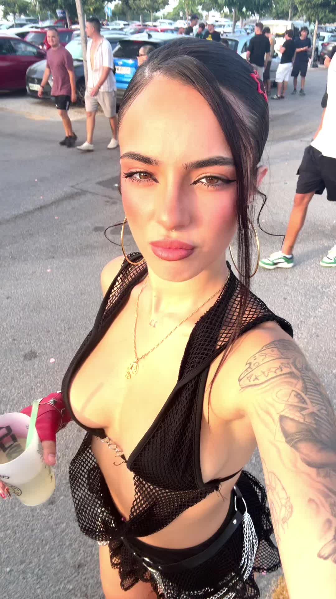 @23