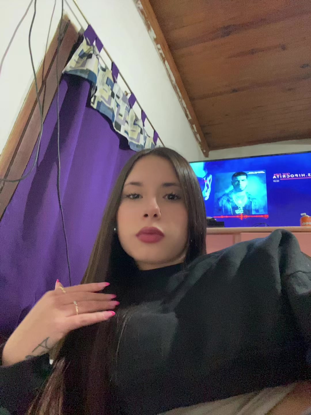 @𝒟ℯ𝓁𝒻𝒾𝓃𝒶𝓂ℴ𝓇ℯ𝓃𝒶.