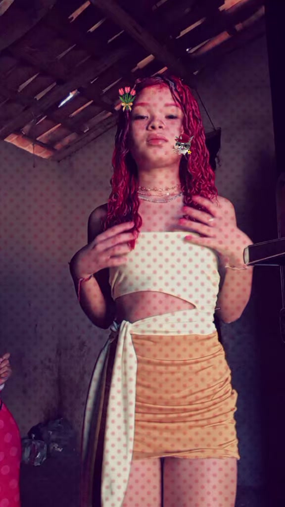 @vermelhinha 🍎