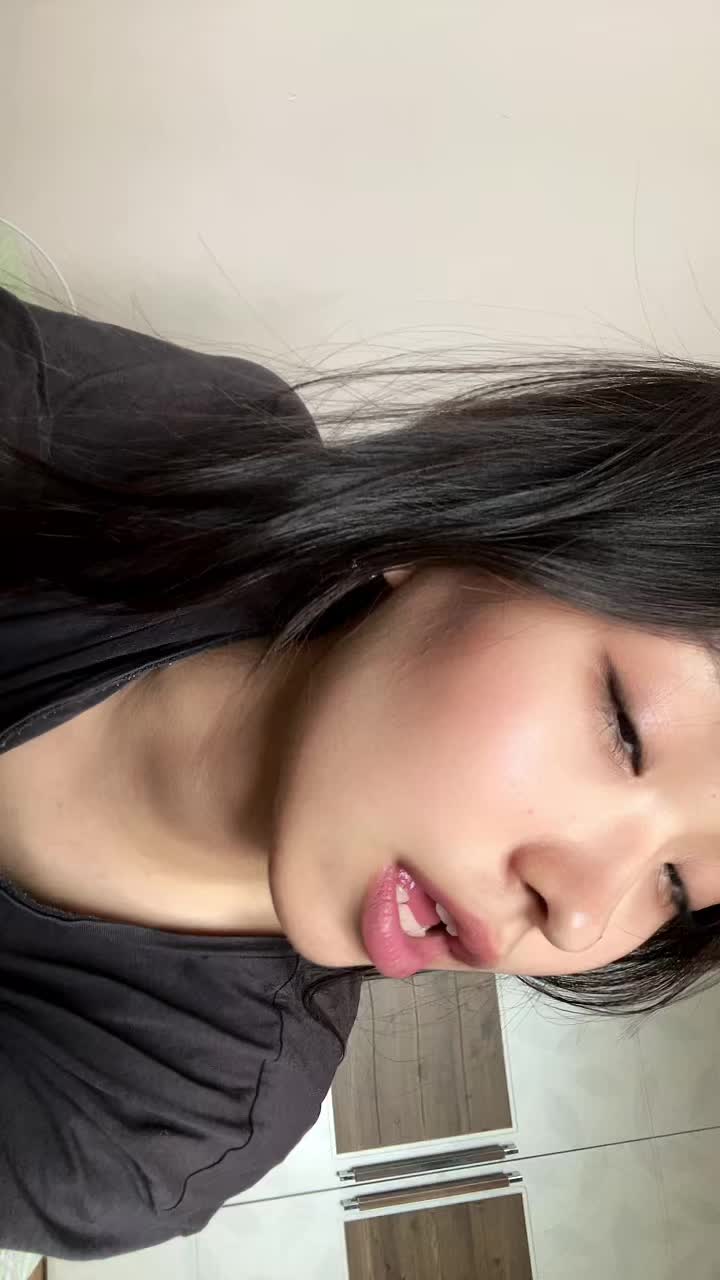 @🐥