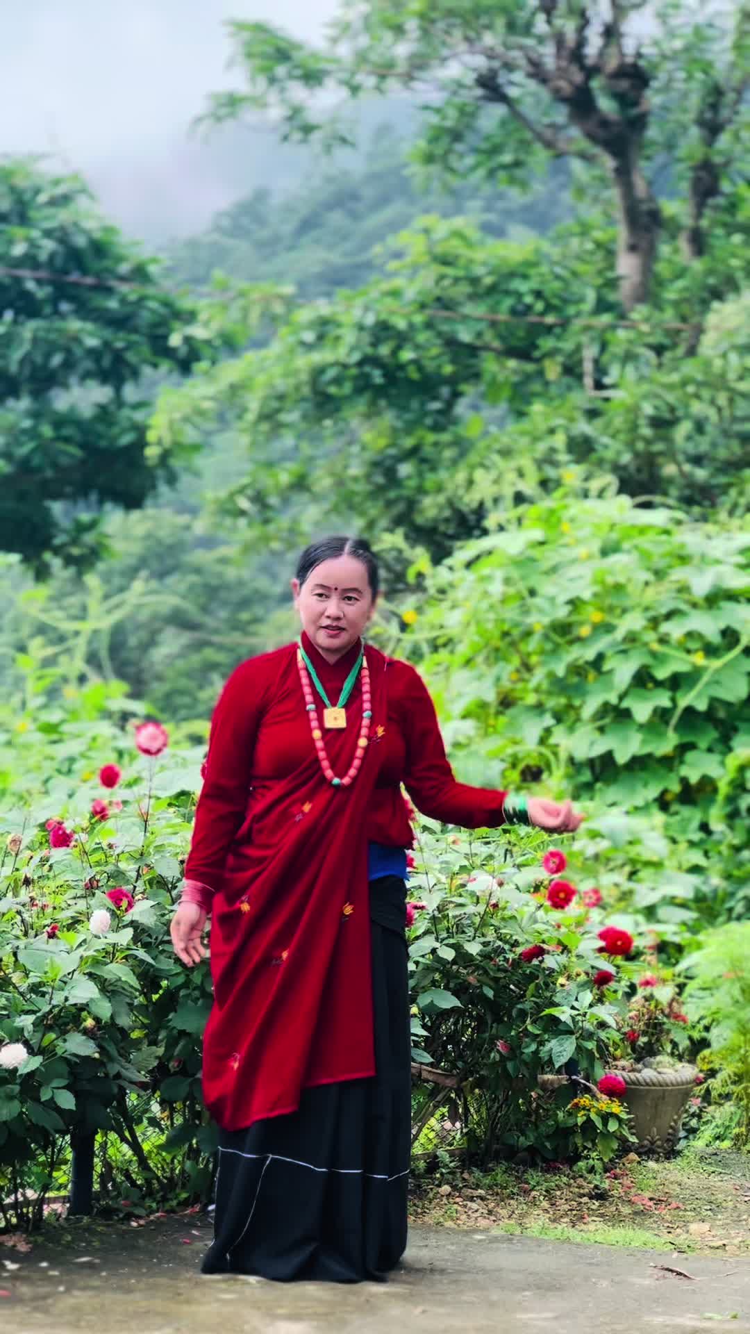 @Tulshi gurung(पाते)