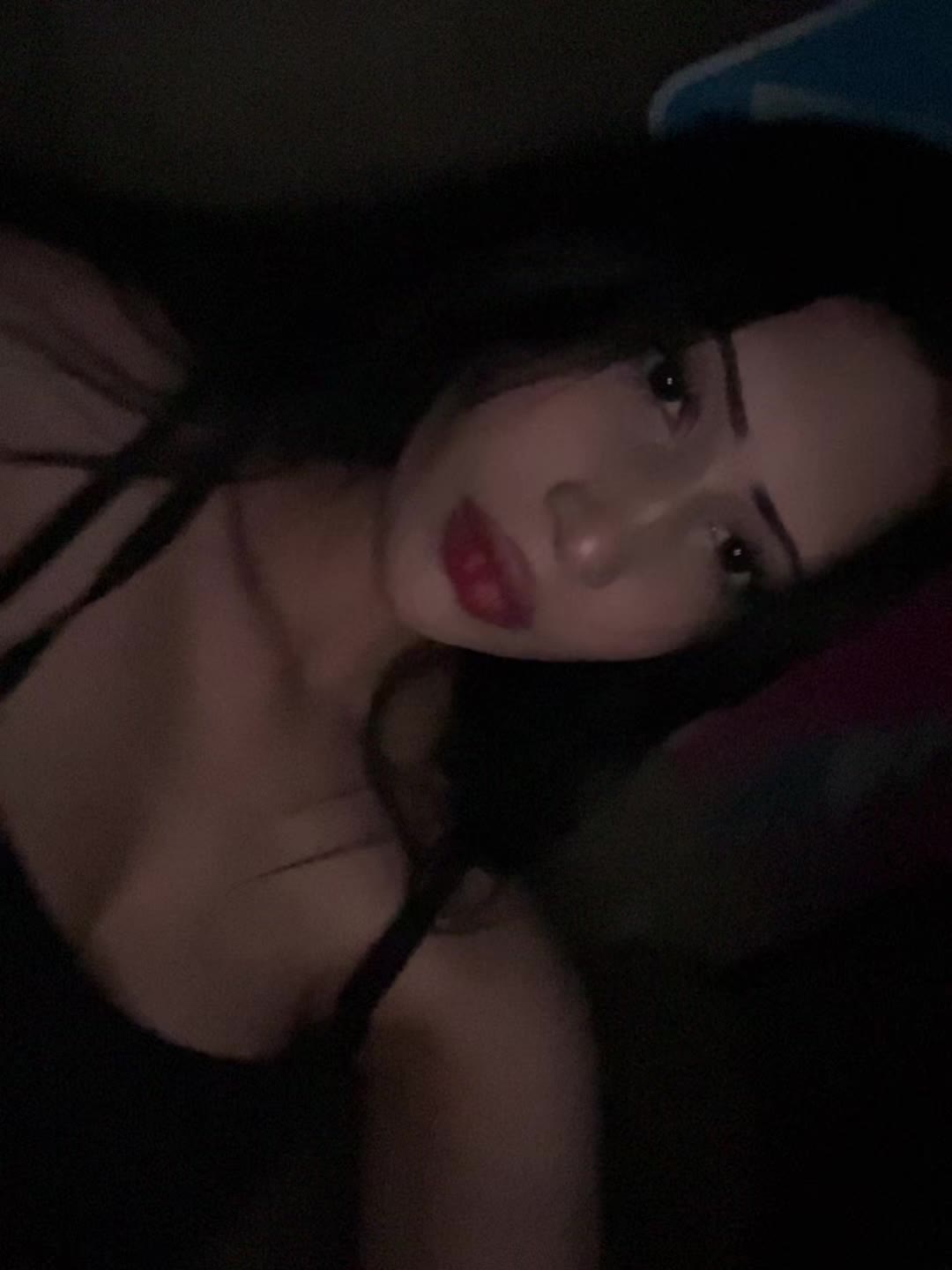 @Виктория 🦦