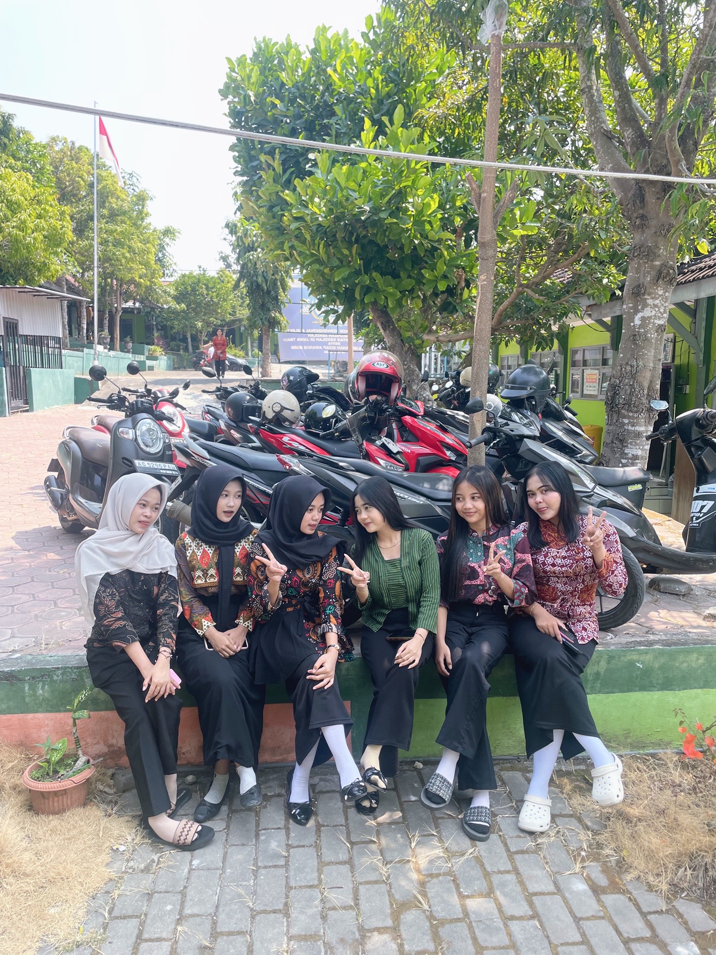 @𝑦𝑎𝑎