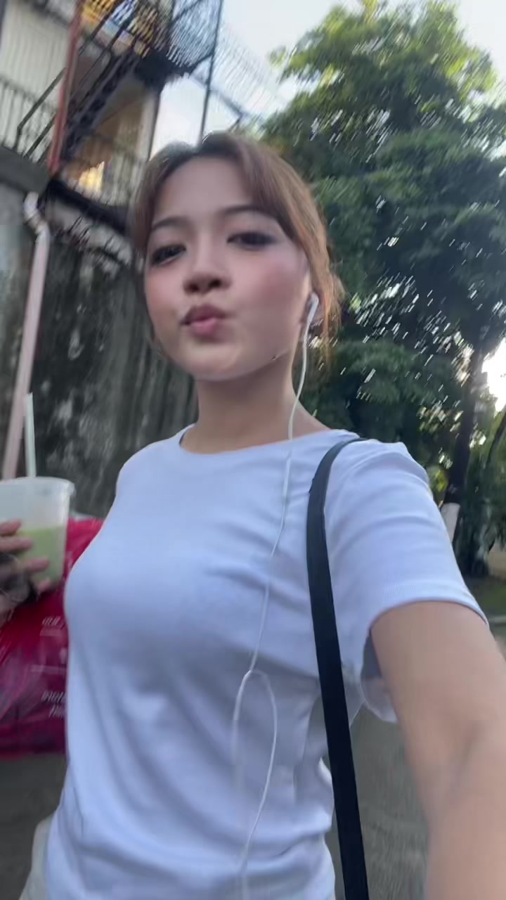 @erinerose_21 on IG