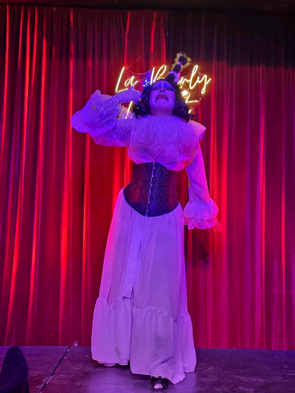 @Bruja De Vil 🧿 Burlesque