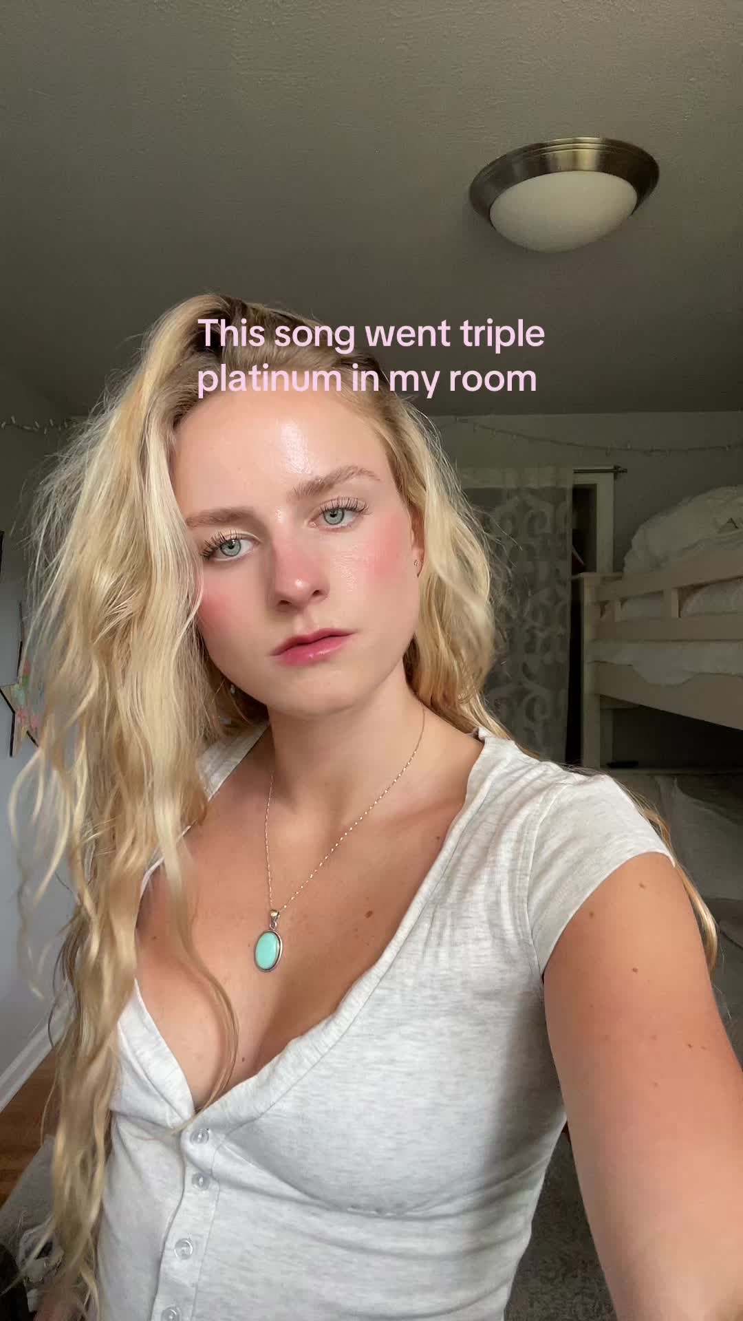 @Eggy