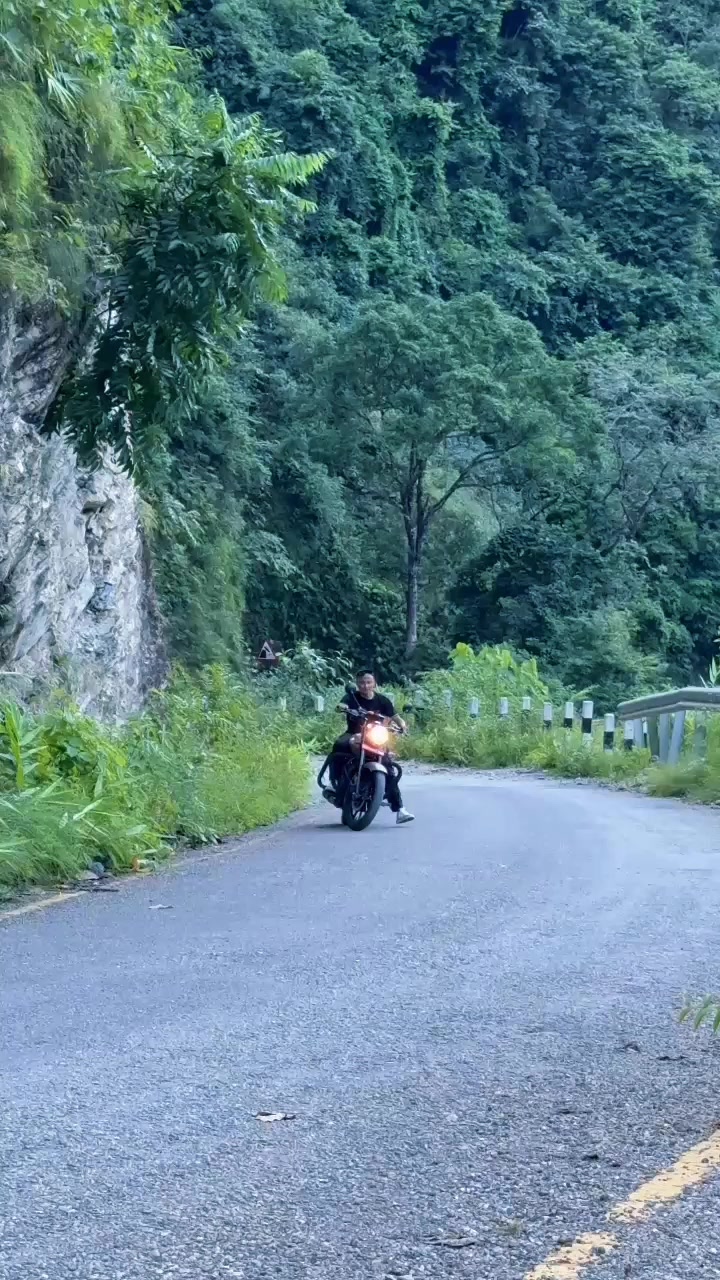 @नवीन मगर