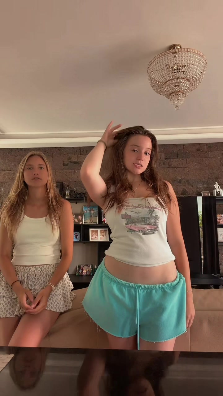 @𝒜𝓁𝒾𝓃𝒶💋