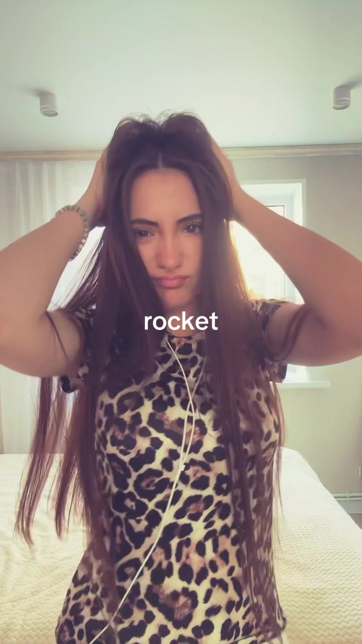 @tuzkovaa