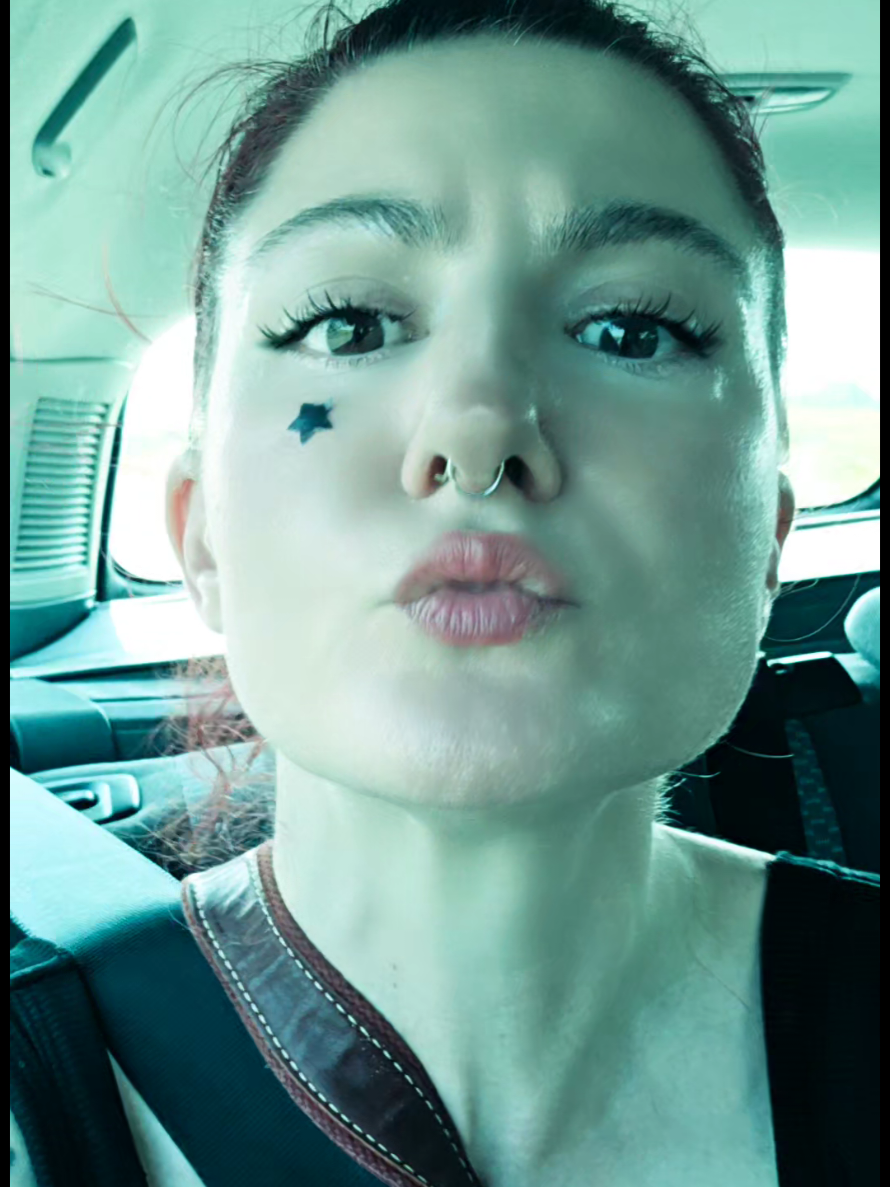 @🐝💪Kati Barbella