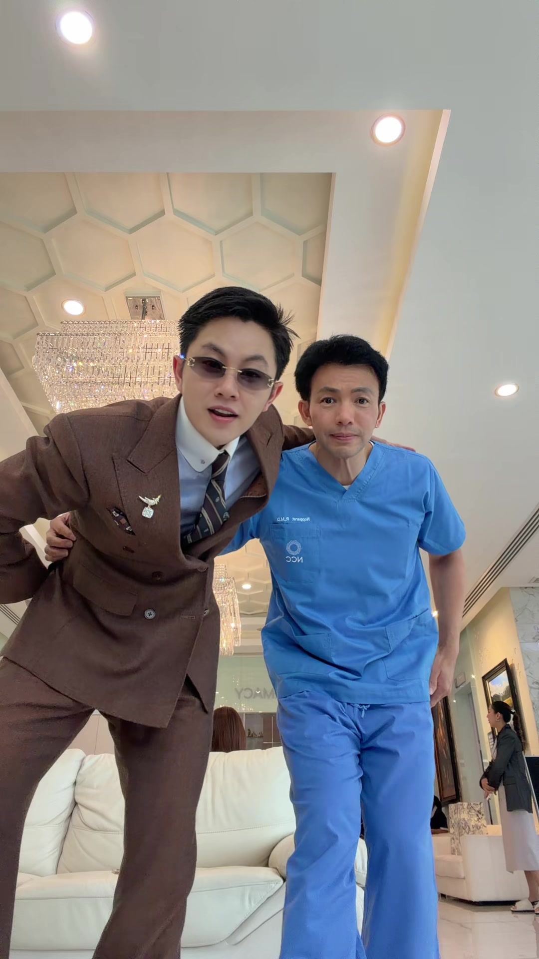 @Dr.2 - หมอสอง