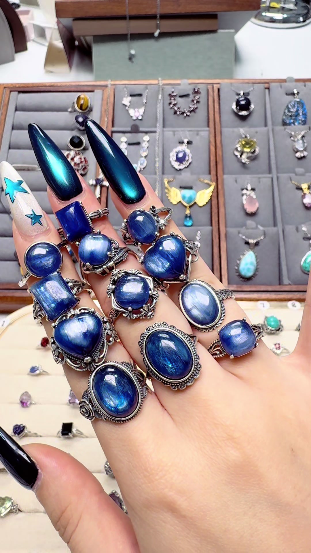 @SanatGems💎