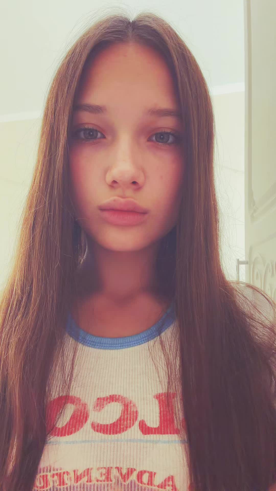 @AnnaPierce