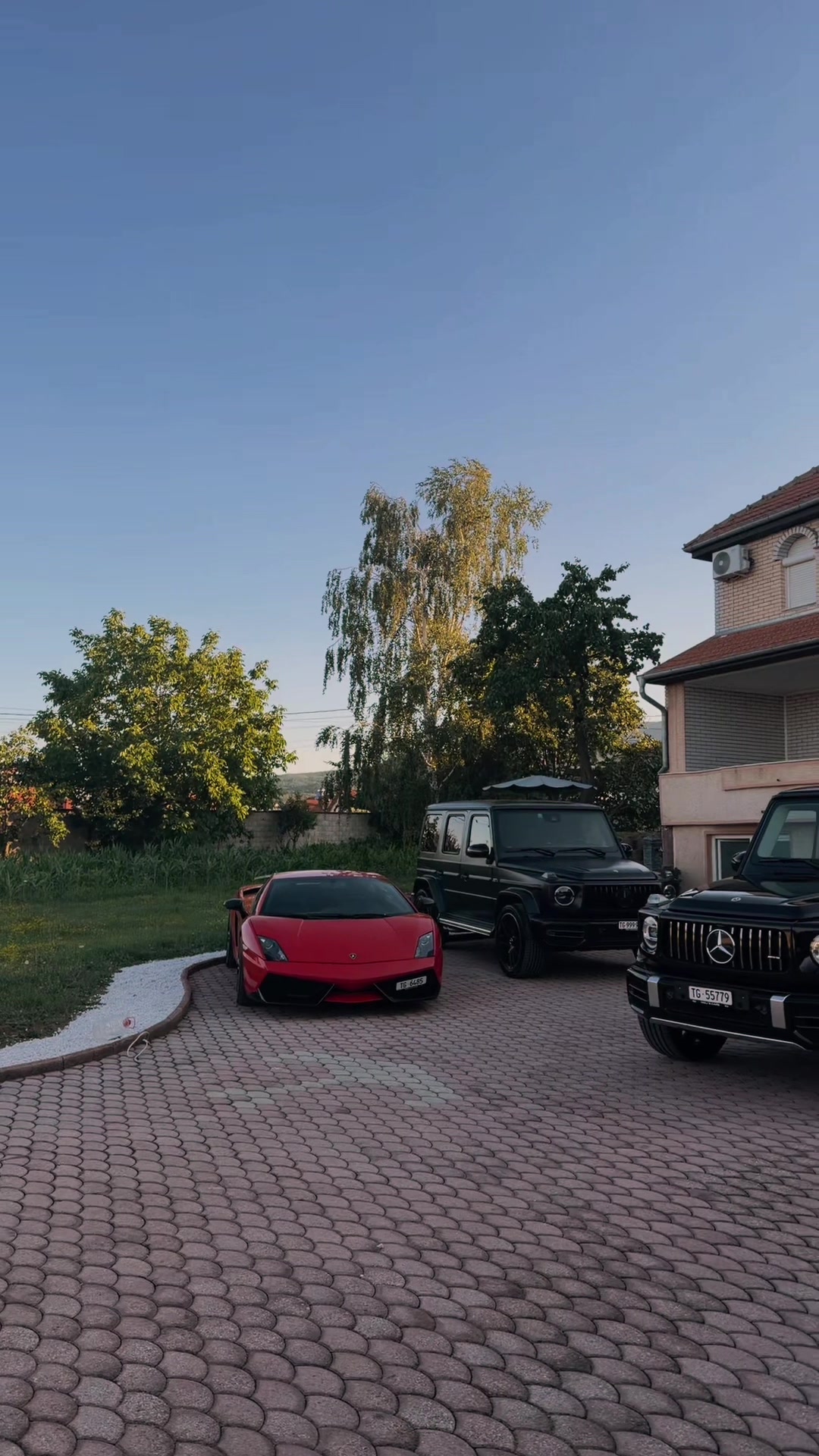 @Rexhep_ku