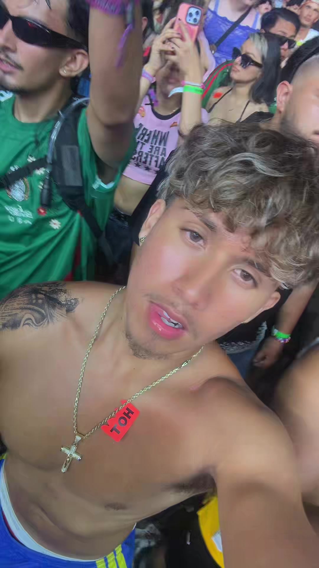 @jamezmontanoo