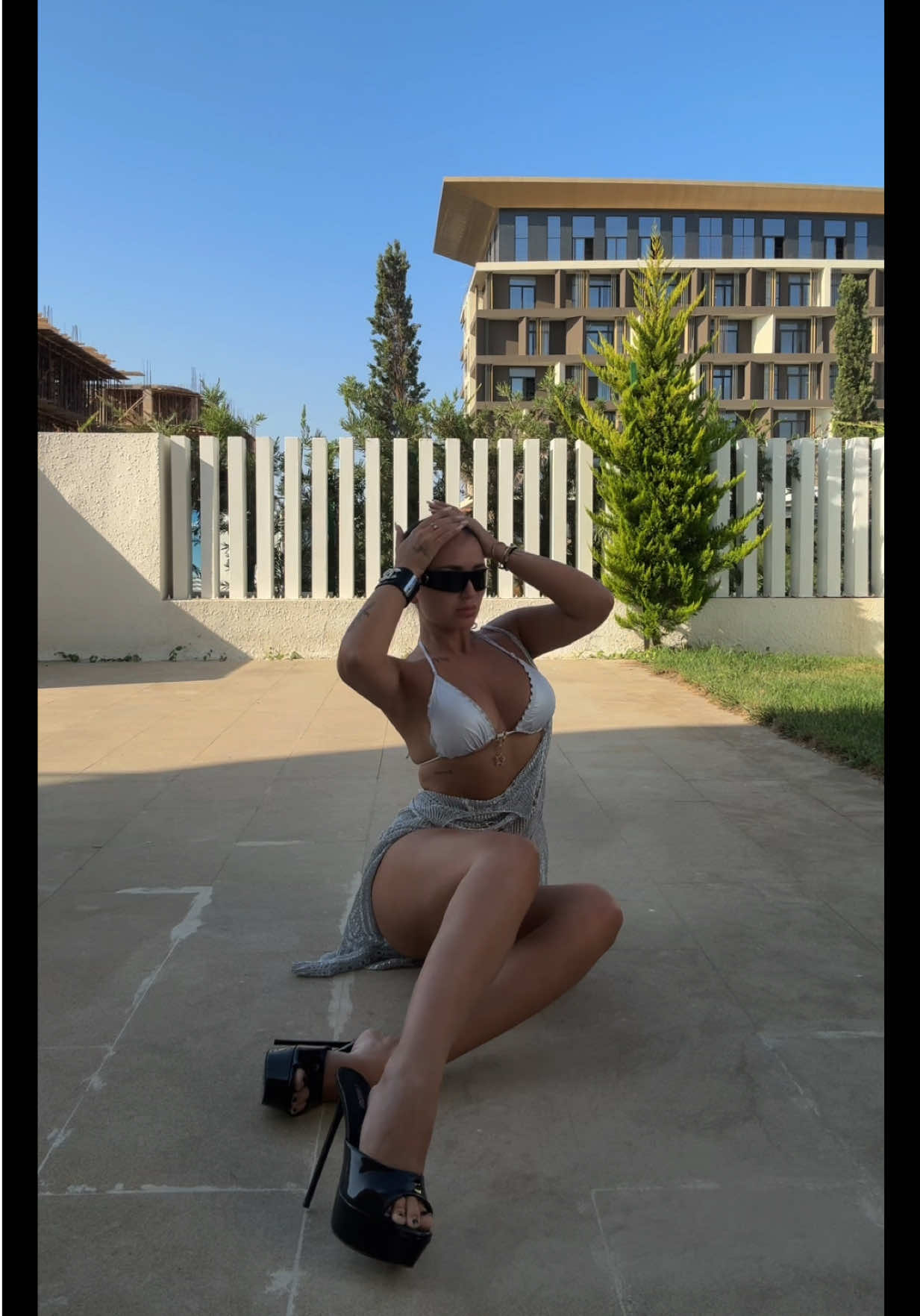 @nikolrati_