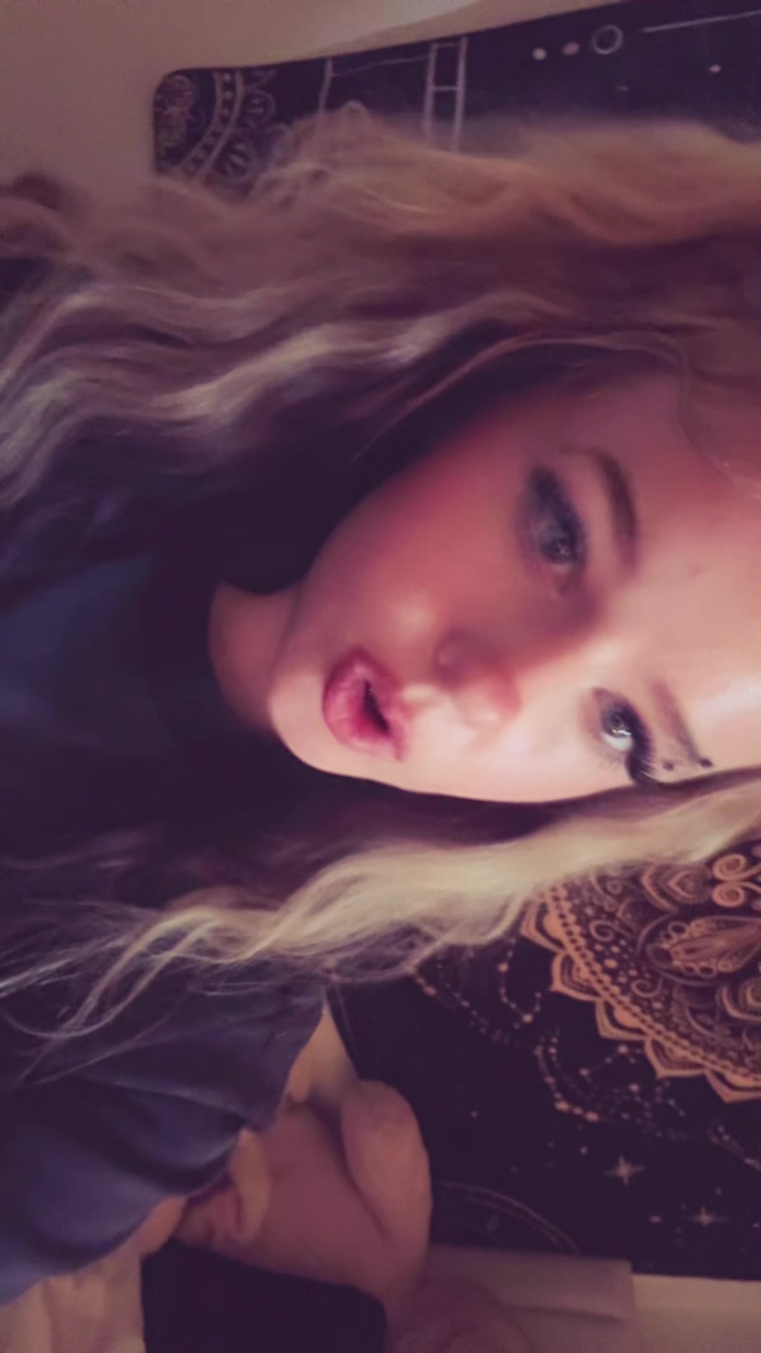 @Ella