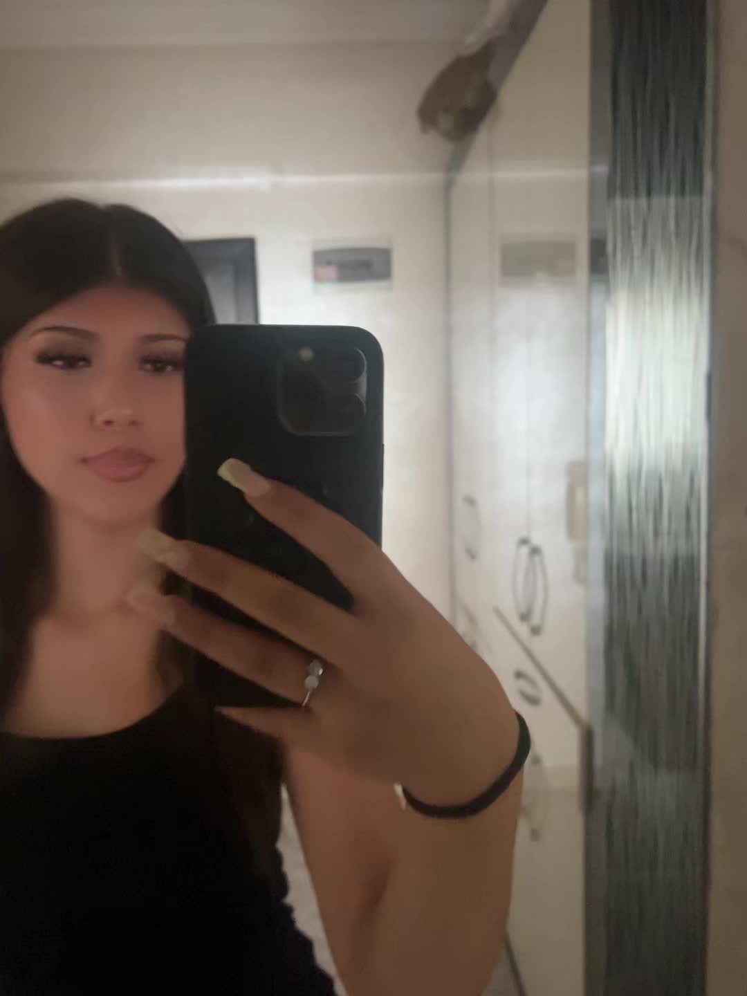 @سارا