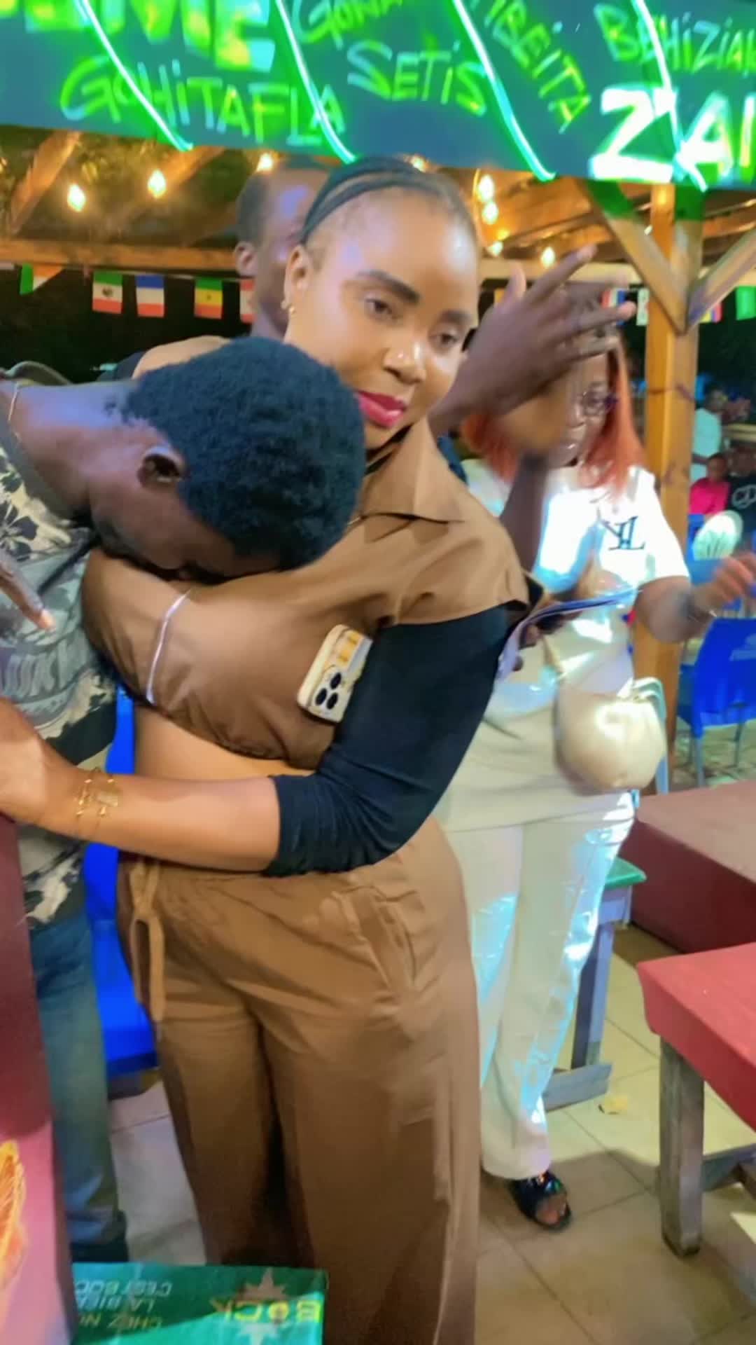 @estar jolie officie 🇨🇮