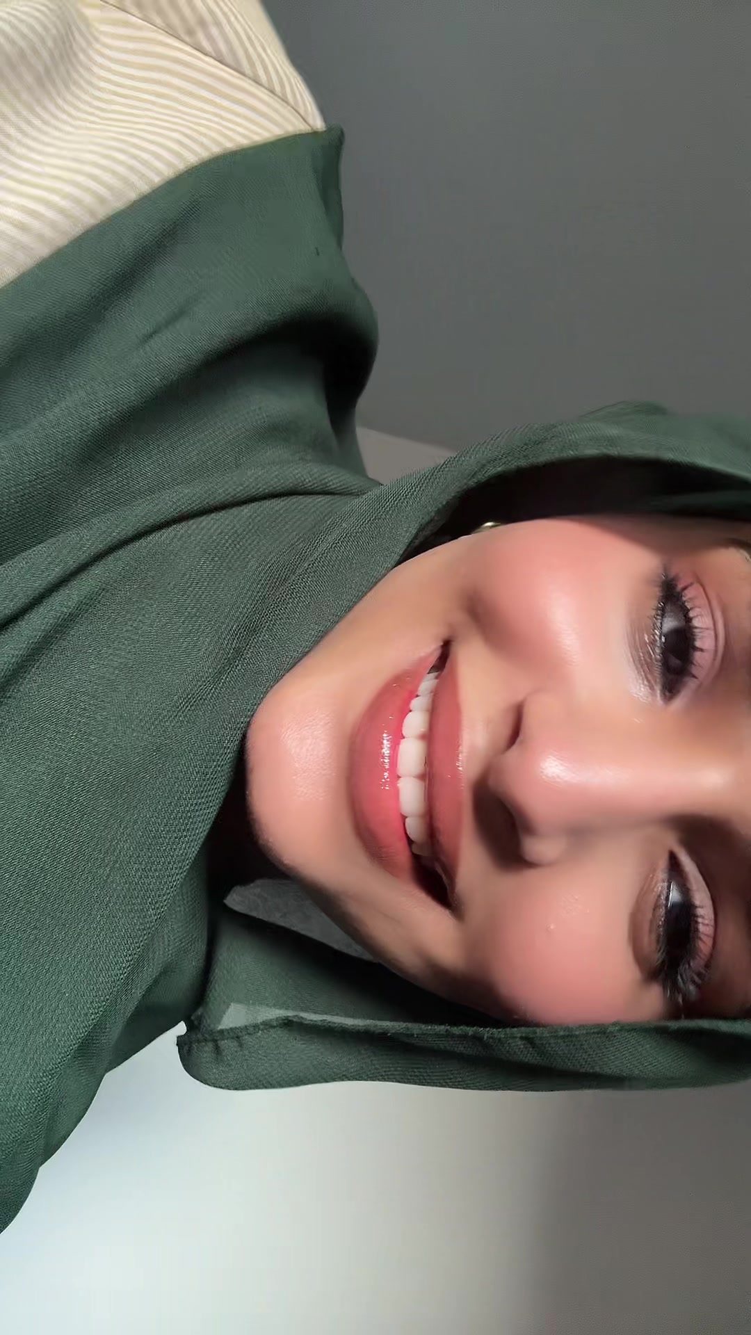 @عَبق