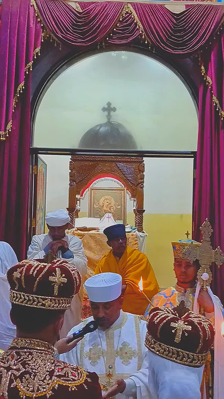 @ነቃ ጥበብ