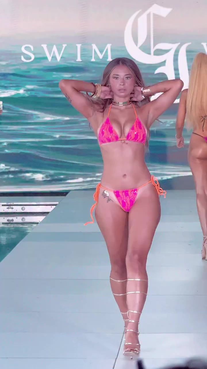 @Julia Porchat