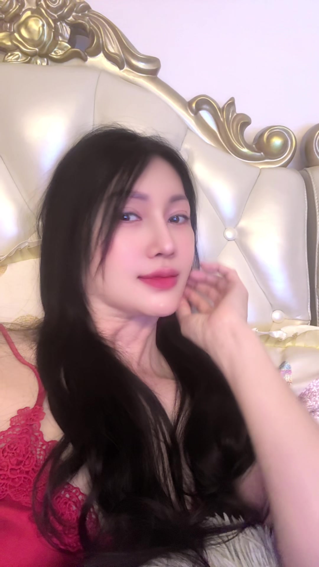@Gia Gia✅