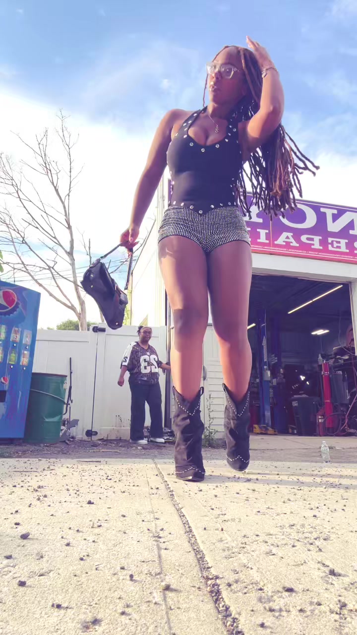 @sexiestdreadhead