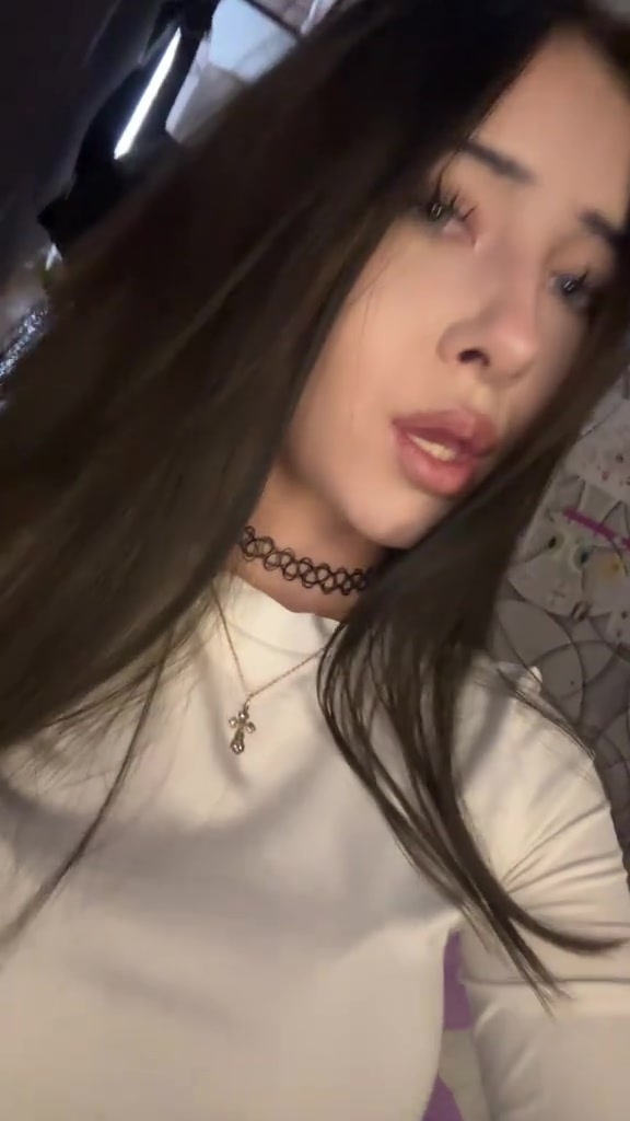 @мила