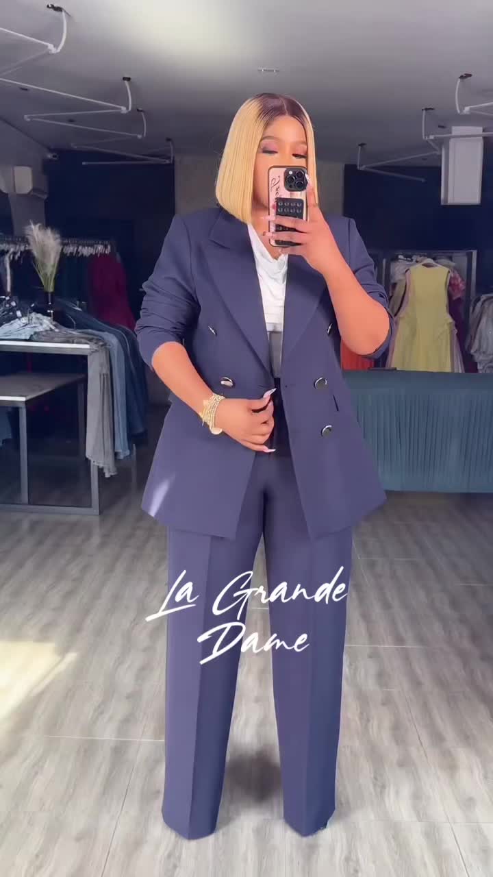 @LA GRANDE DAME