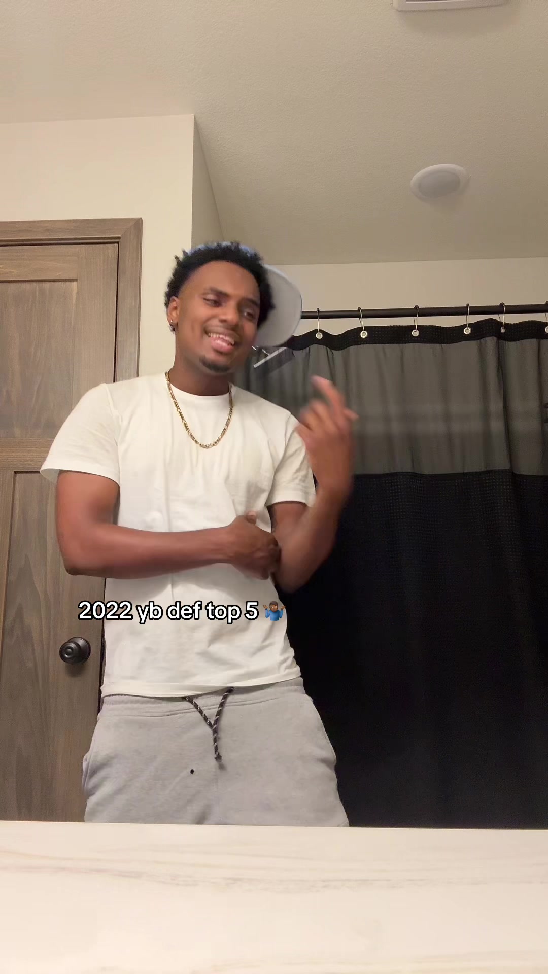 @Saucyyy
