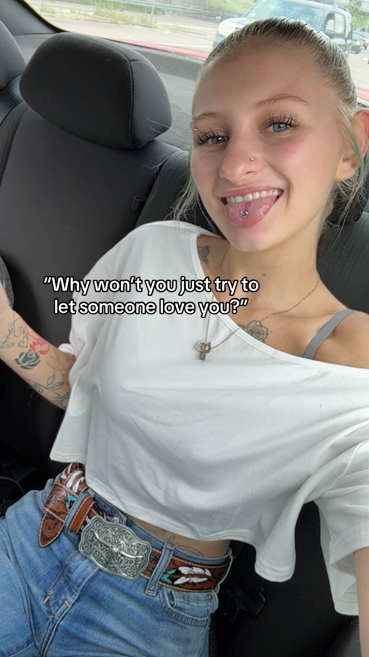 @hollyzzz_spam