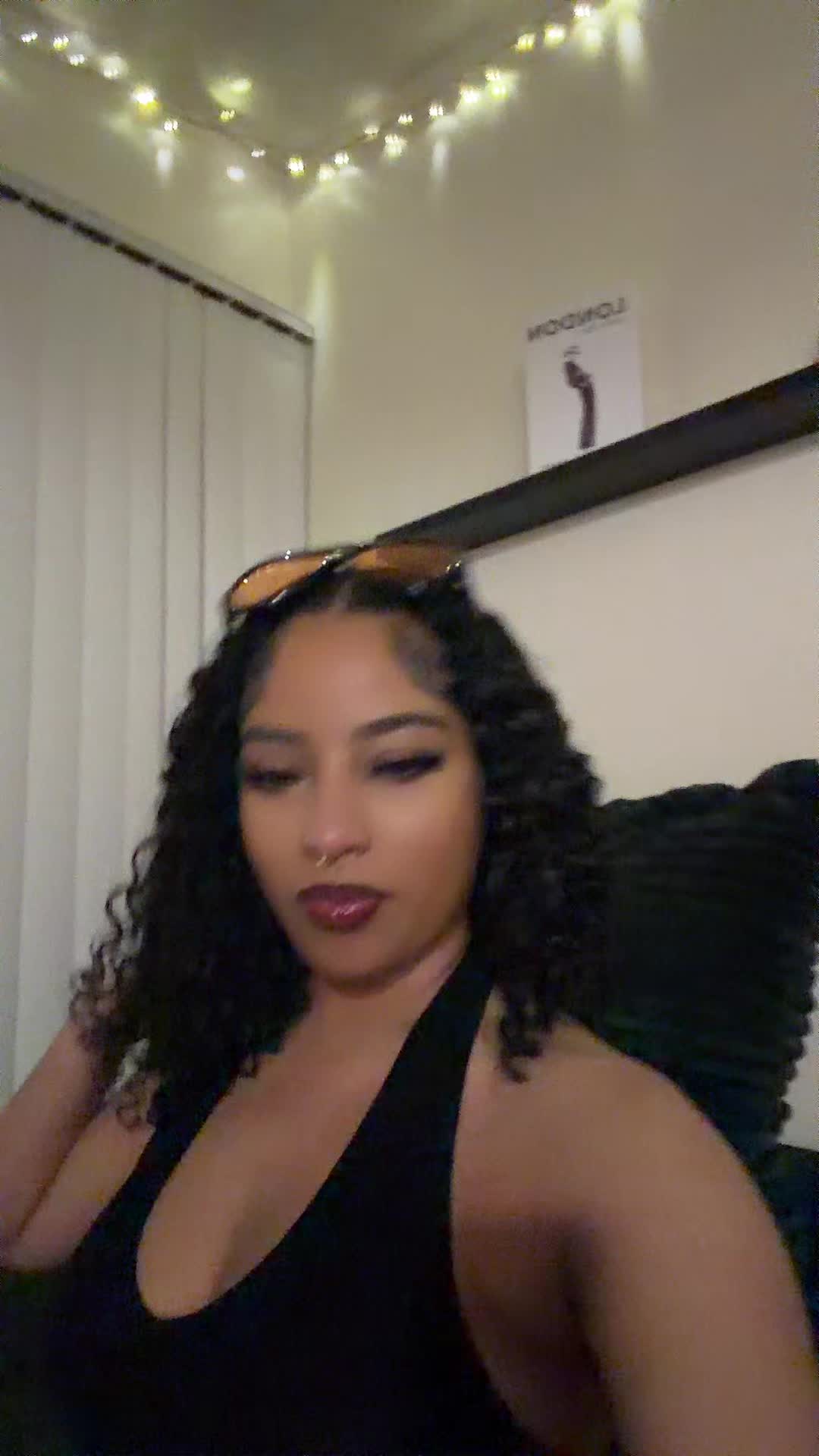 @tyvianaaa